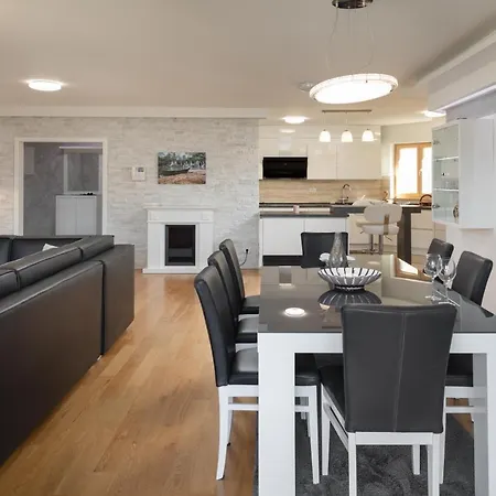 Apartment Luxury Green Beach